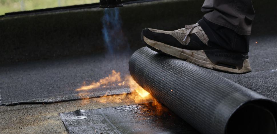 Wat is bitumen en hoe lang gaan deze daken mee? | Bonné dak